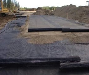  Warp-knitted Polyester Geogrid